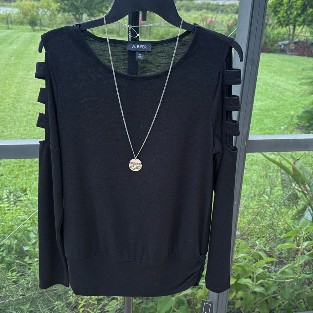 A Byer Black Ladder long sleeve sleeve T-shirt medium nwt